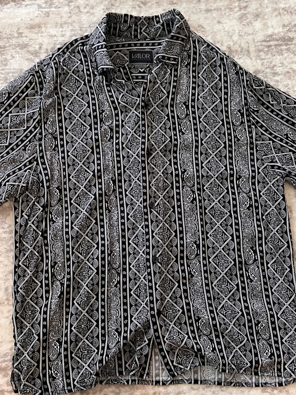 Black & White Paisley Patterned Button-Up Shirt